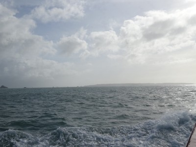 小さな島に魅力いっぱい。のんびりしたいならサーク島へ行こう! あすこまっ!